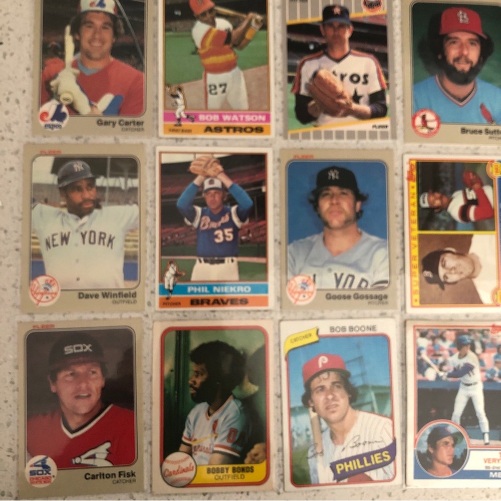 (25) 1970s & 80s Baseball Cards Carlton Fisk Mike Schmidt Rod Carew Nolan Ryan